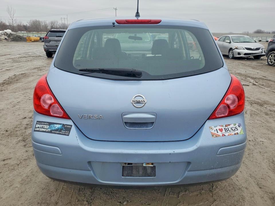 2010 Nissan Versa 1.8 s