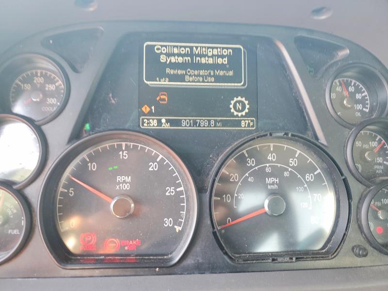 2016 Peterbilt 579 Semi Truck