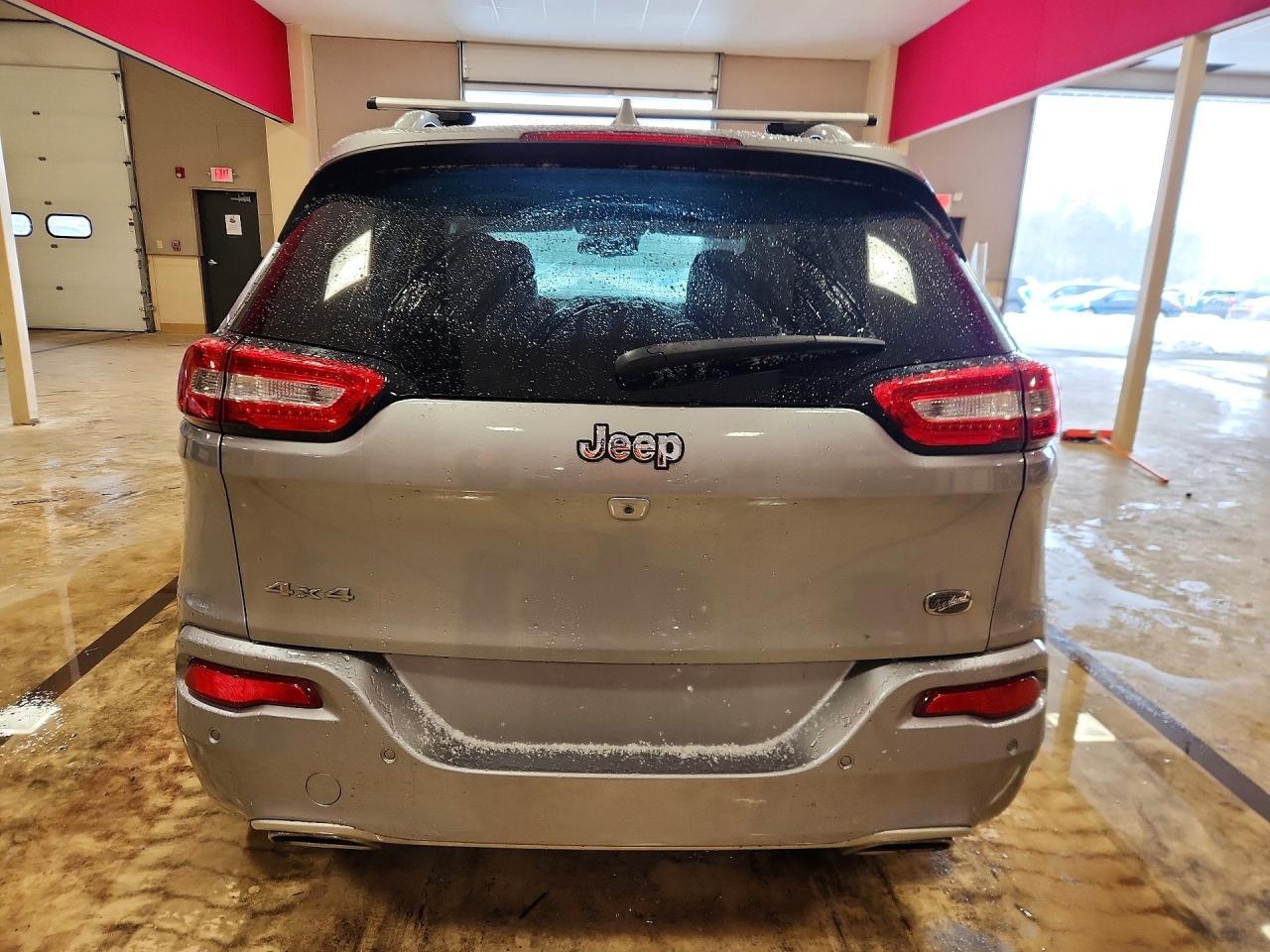 2017 Jeep Cherokee Overland