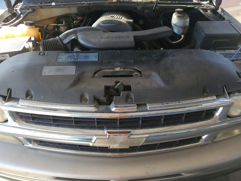 2004 Chevrolet Suburban C1500