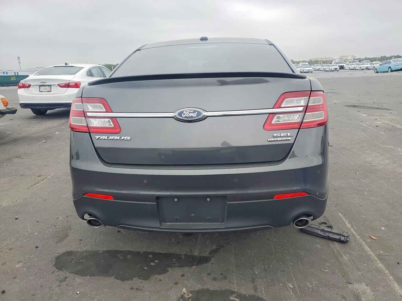 2017 Ford Taurus sel