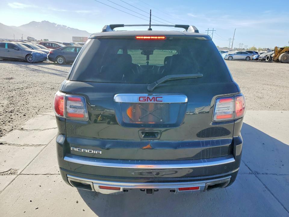 2014 GMC Acadia Denali