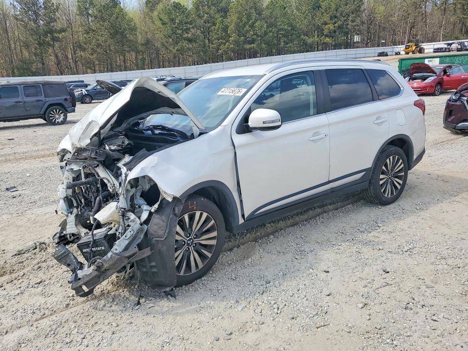 2020 Mitsubishi Outlander se