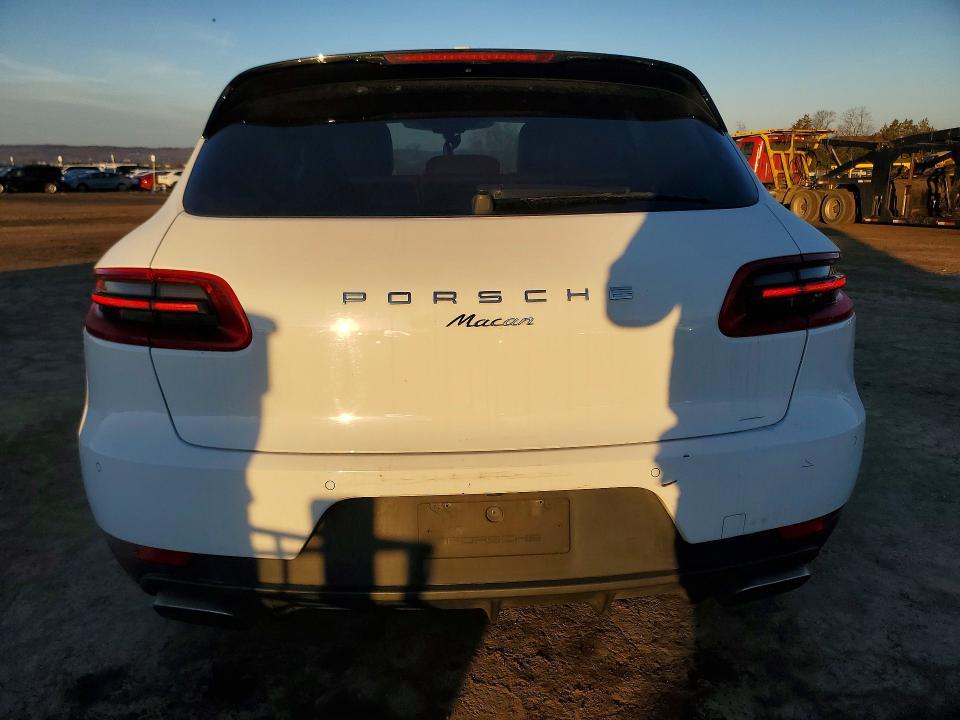 2018 Porsche Macan