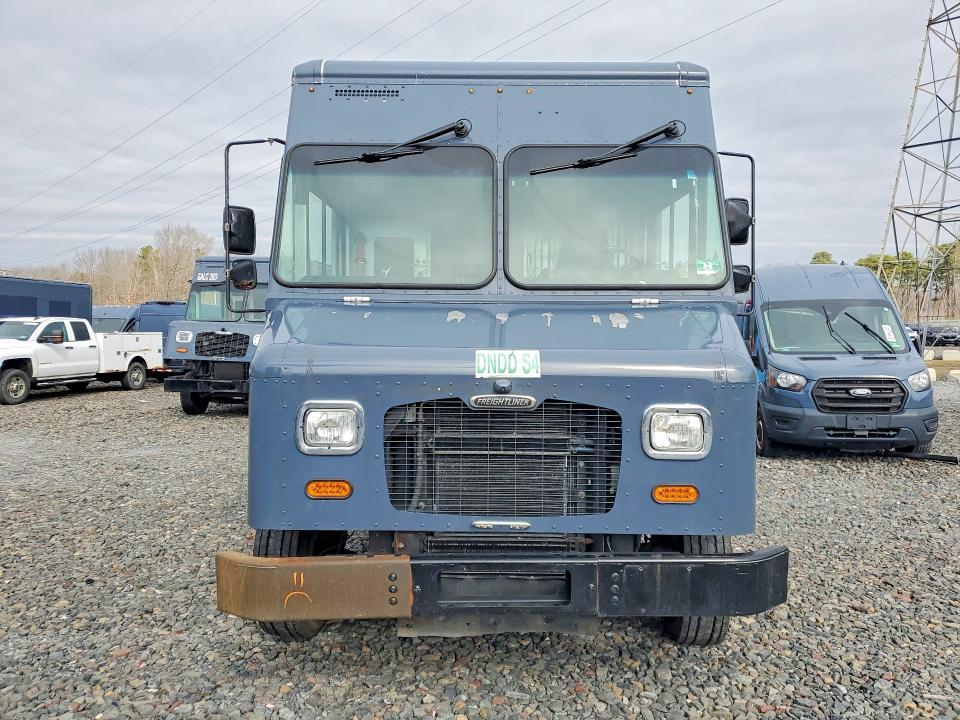2020 Freightliner Chassis M Line WALK-IN Van