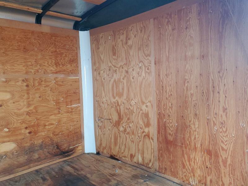 1999 United Expressline Enclosed Cargo Trailer