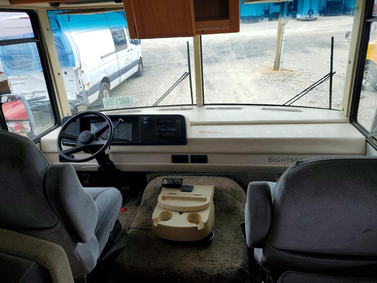 2003 Workhorse Custom Chassis P32 RV