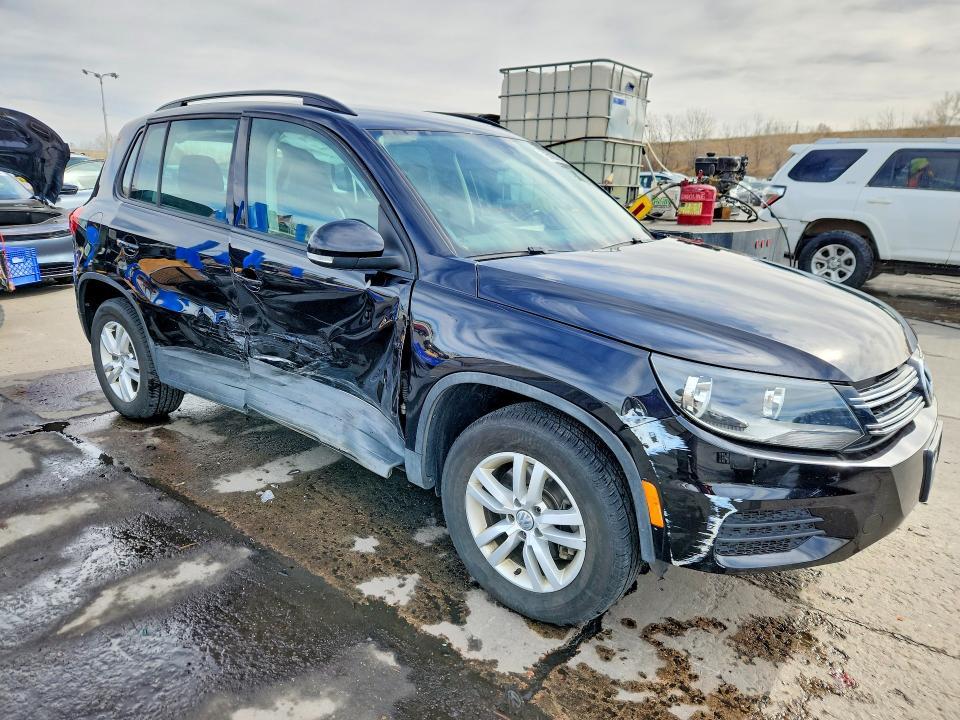 2016 Volkswagen Tiguan s