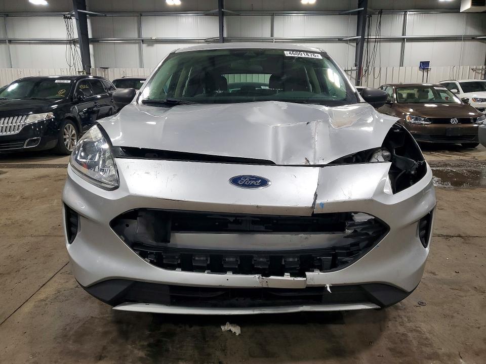 2020 Ford Escape s