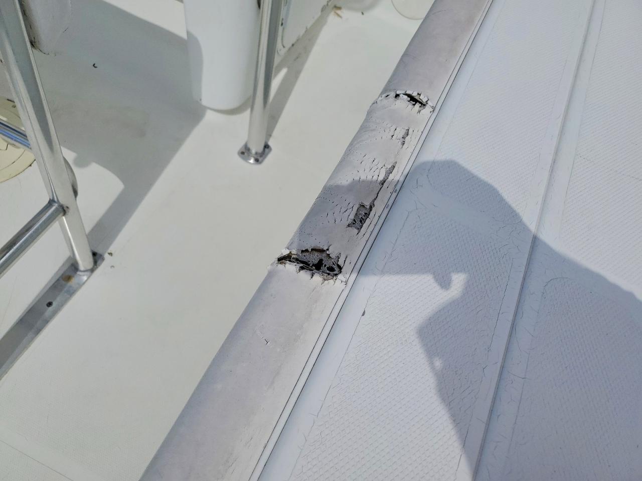 2003 Dynasty Boats Boat