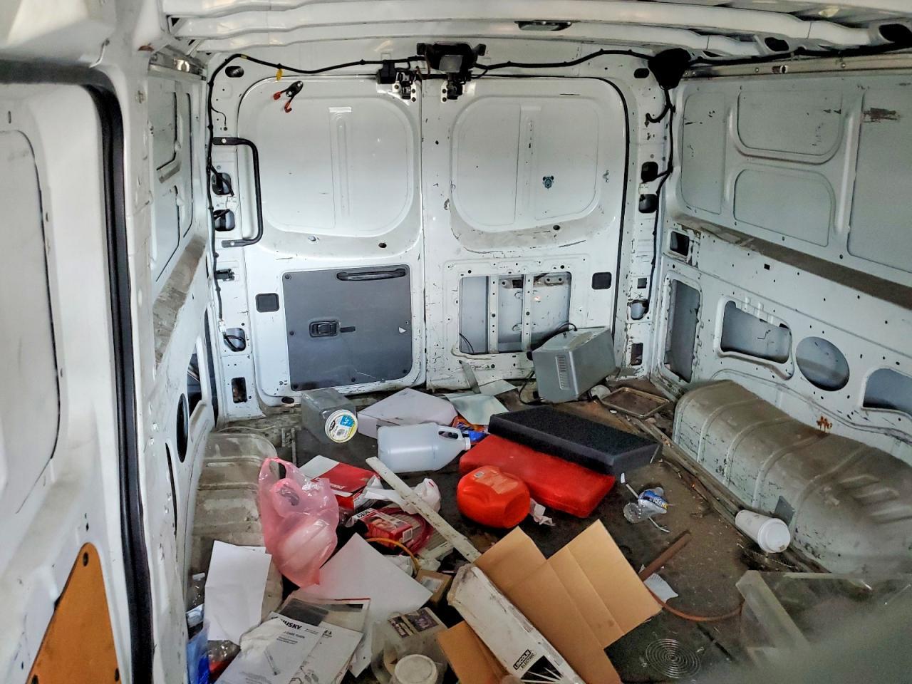2013 Nissan NV 2500 Delivery Van