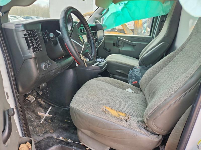 2016 Chev Rolet Express BOX Truck