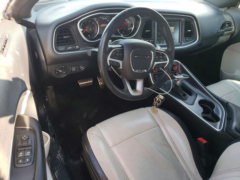 2016 Dodge Challenger r