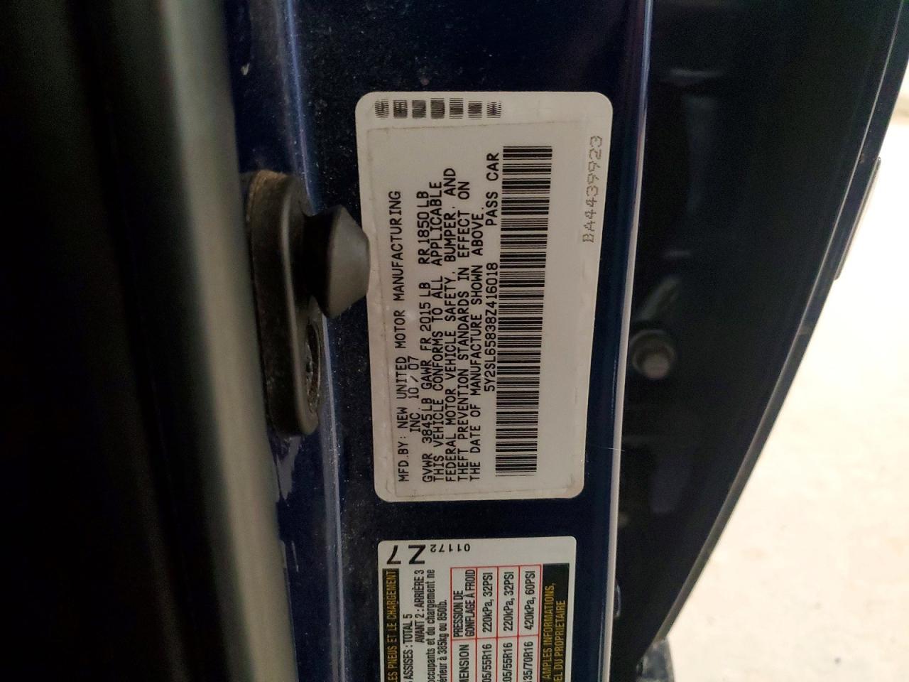 2008 Pontiac Vibe Base