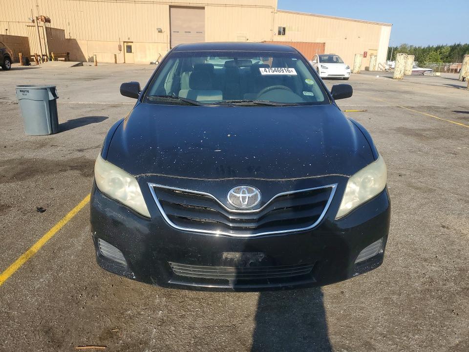 2011 Toyota Camry le