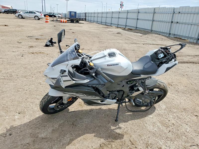 2025 Kawasaki ZX400 S