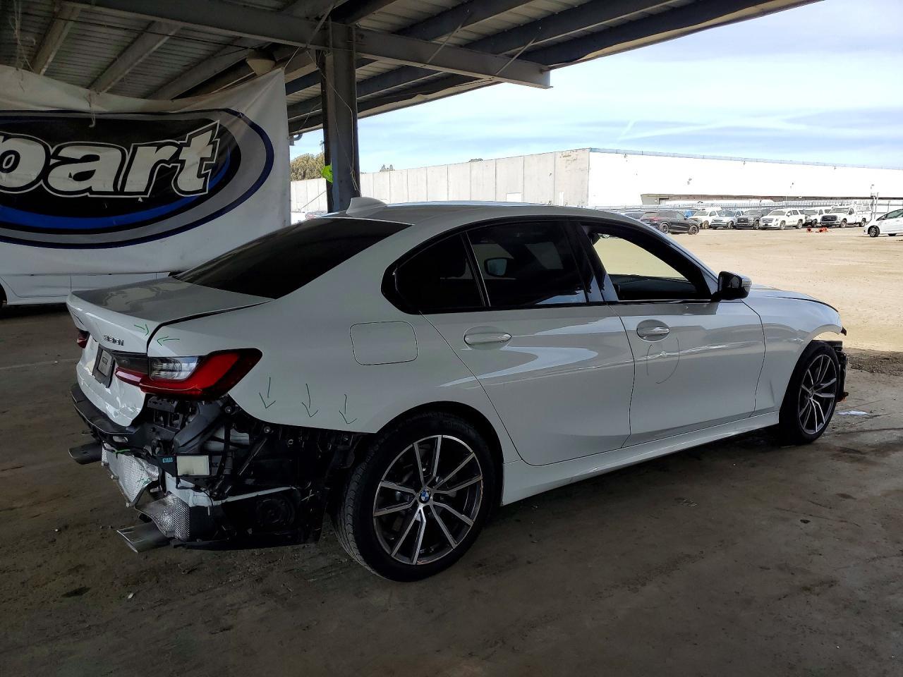 2022 BMW 330i