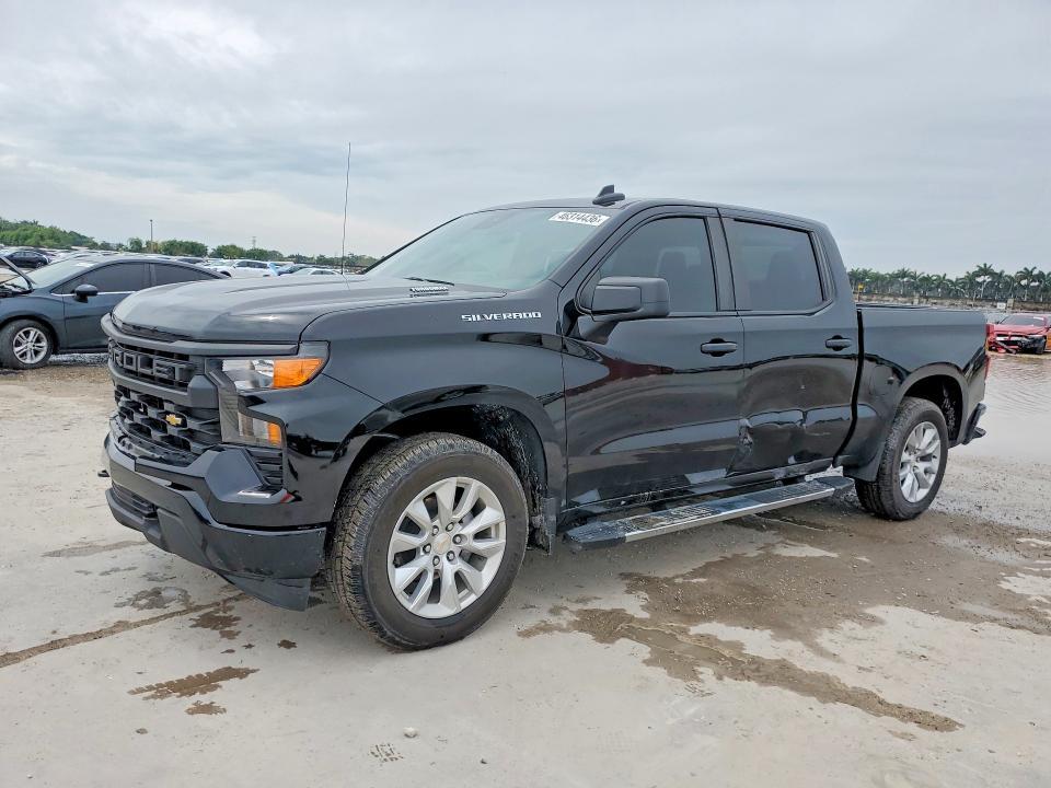 2025 Chevrolet Silverado C1500 Custom