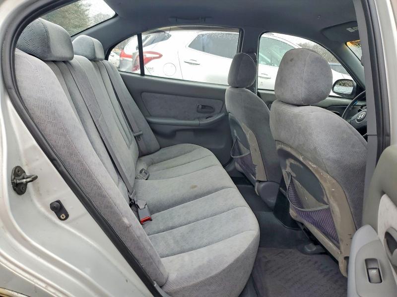 2004 Hyundai Elantra gls