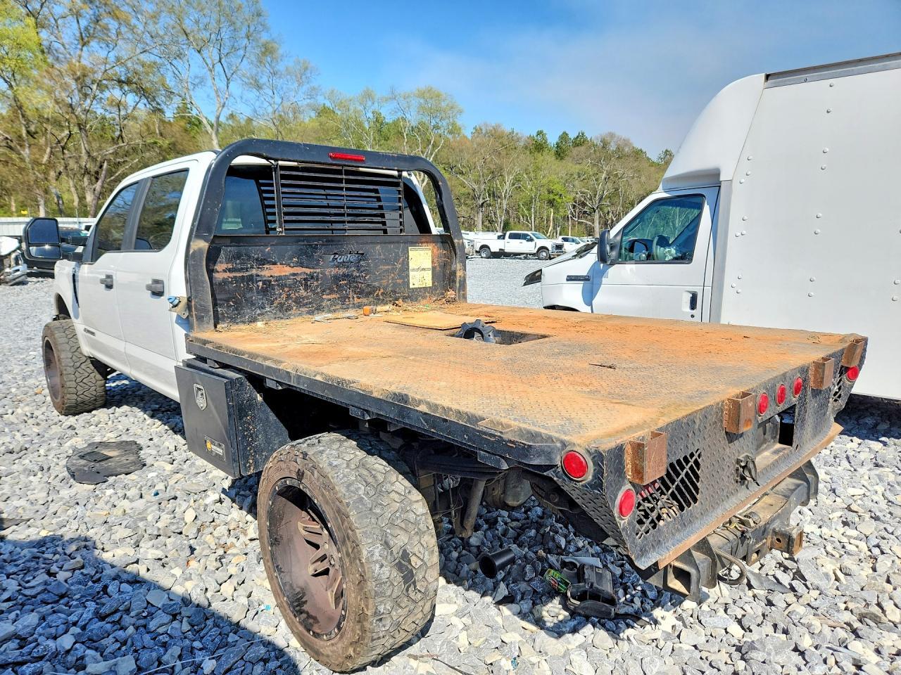 2018 Ford F250 Super Duty Flatbed Truck