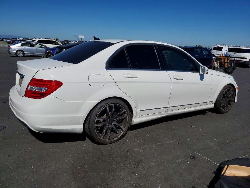 2014 Mercedes-Benz C 250