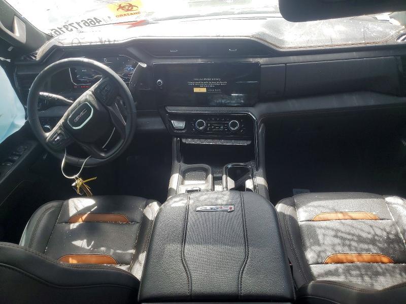 2025 GMC Sierra K2500 AT4