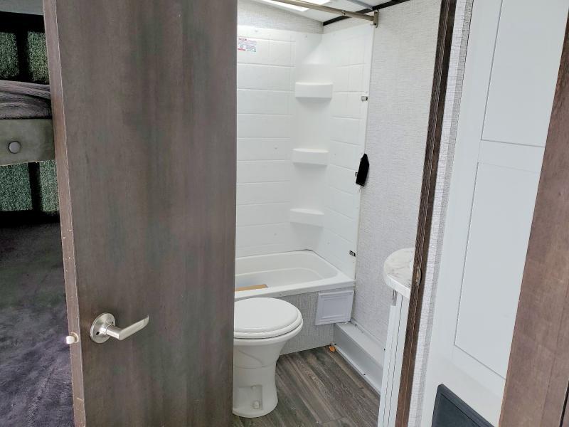 2021 Keystone Premier Camper