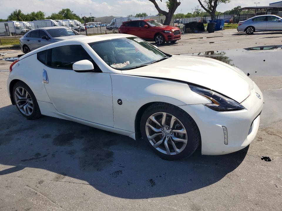 2014 Nissan 370z Base