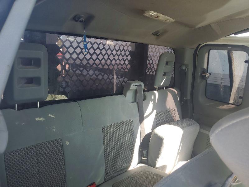 2015 Ford F350 Super Duty Flatbed Truck