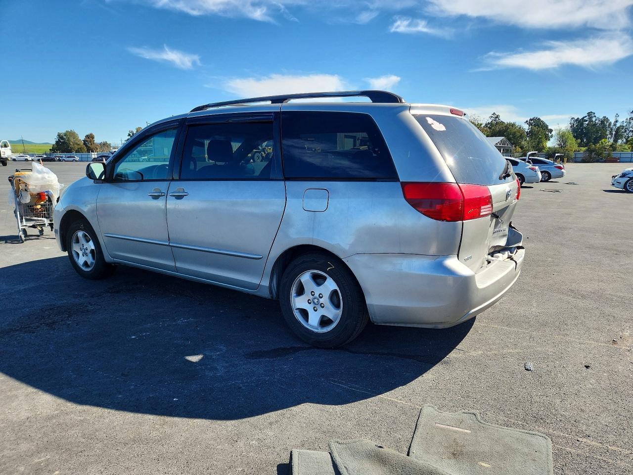 2004 Toyota Sienna le 7 Passenger