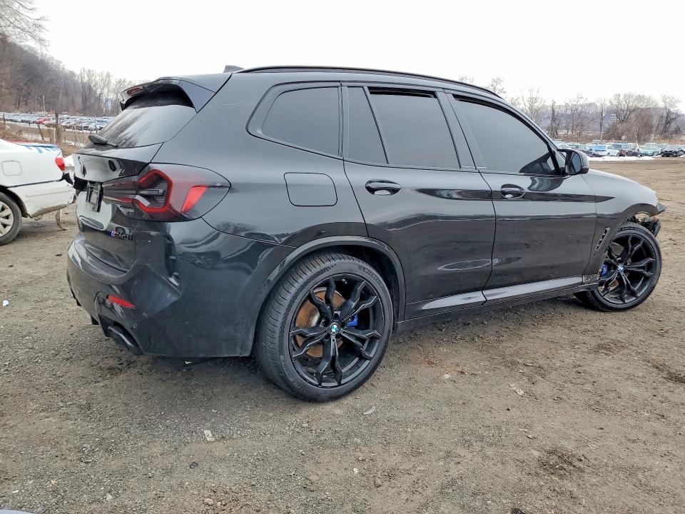 2022 BMW X3 M40i