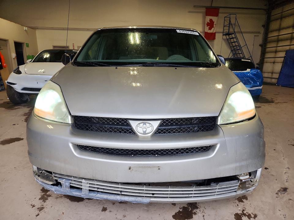 2005 Toyota Sienna CE 7 Passenger