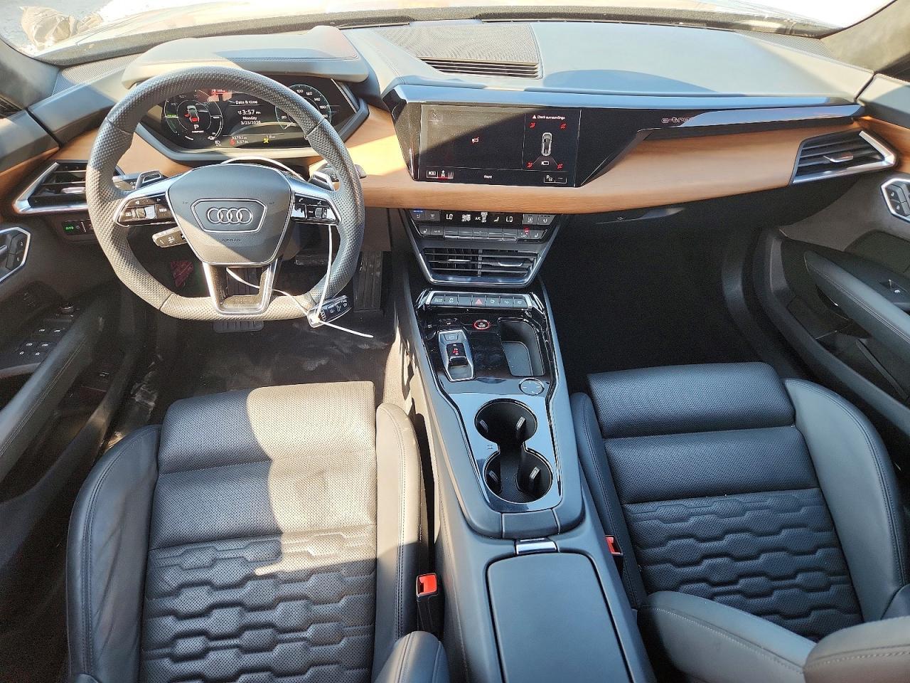 2024 Audi E-tron gt Prestige