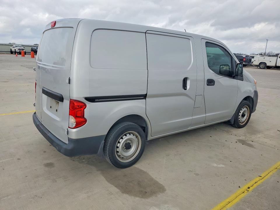 2015 Nissan NV200 S