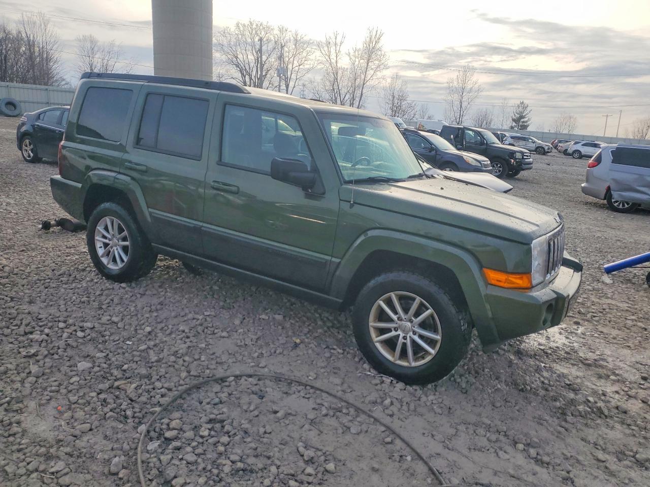 2009 Jeep Commander Sport