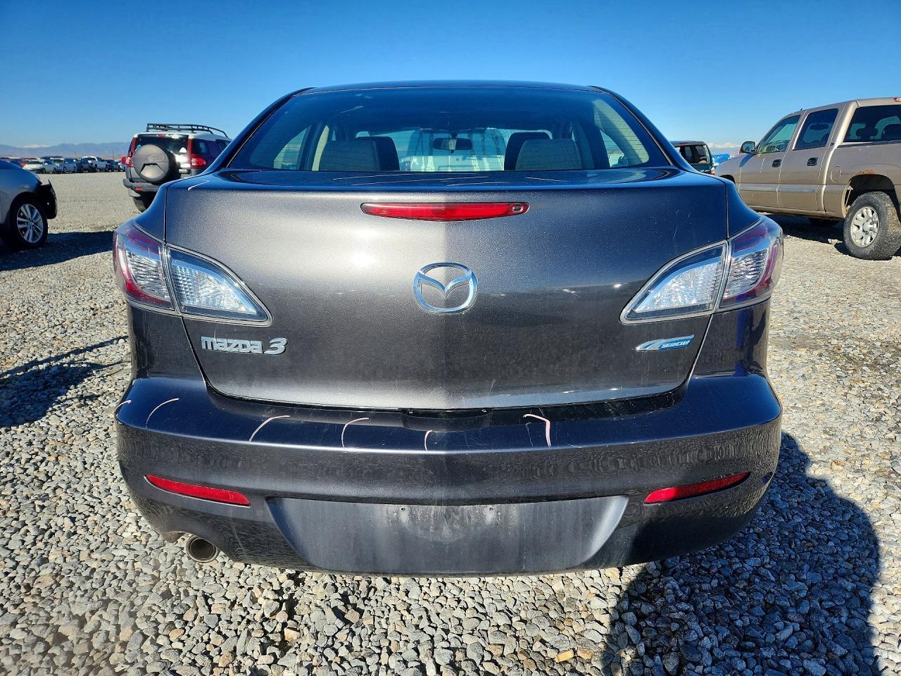 2013 Mazda 3 I