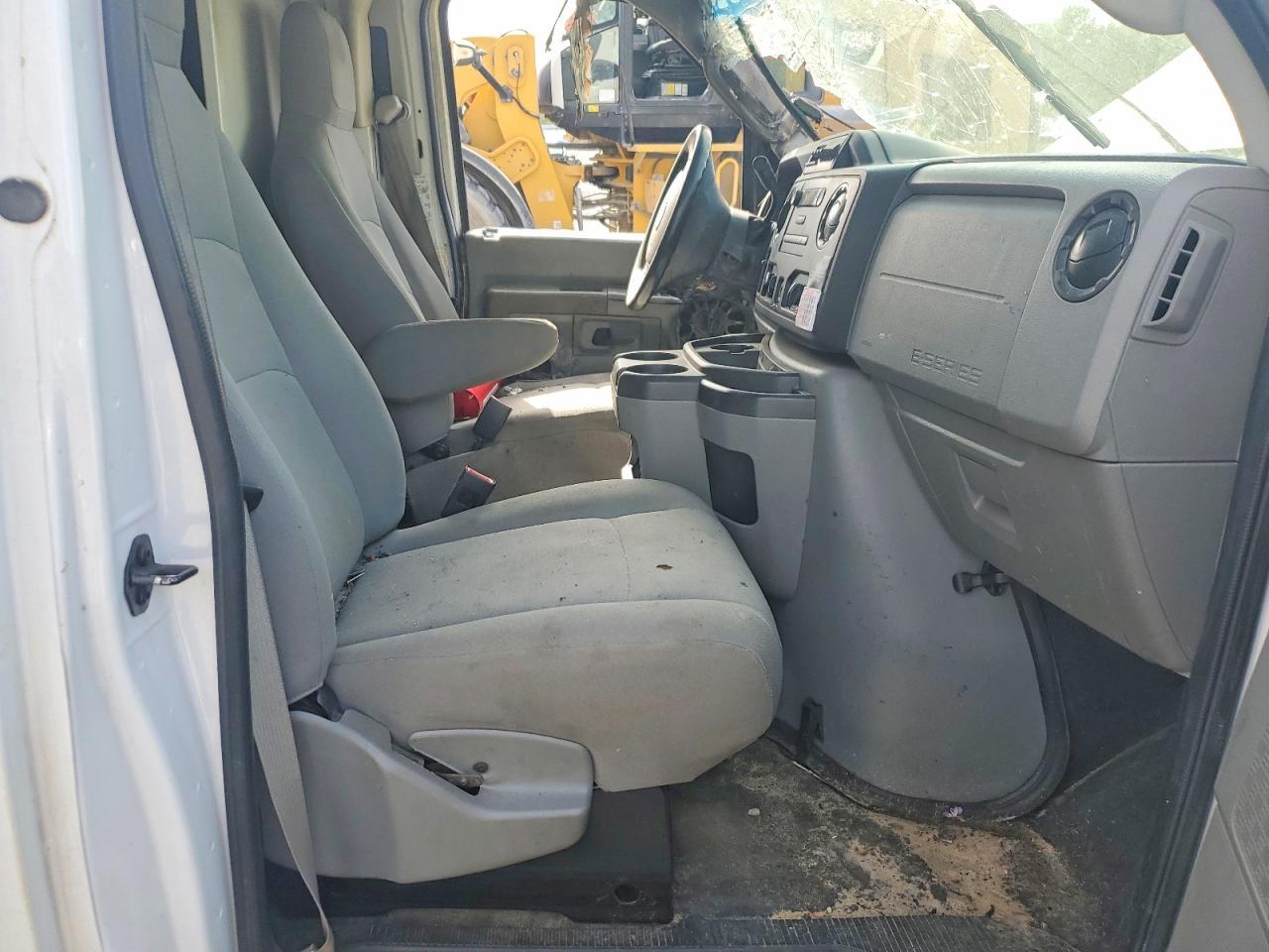 2016 Ford E350 Utility / Service Truck