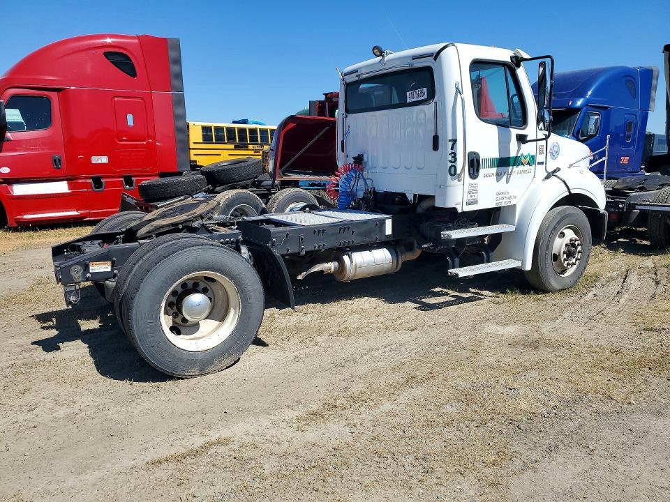 2019 Freightliner Business Class M2 Semi Truck