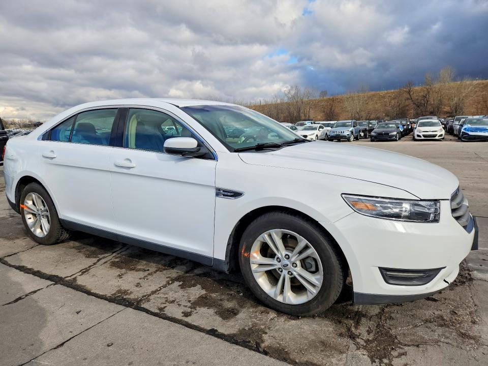 2015 Ford Taurus sel