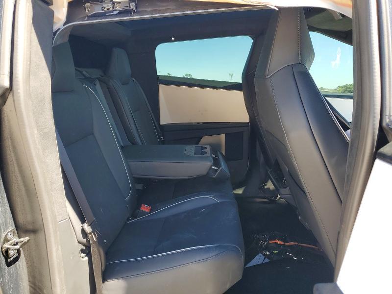 2024 Tesla Cybertruck