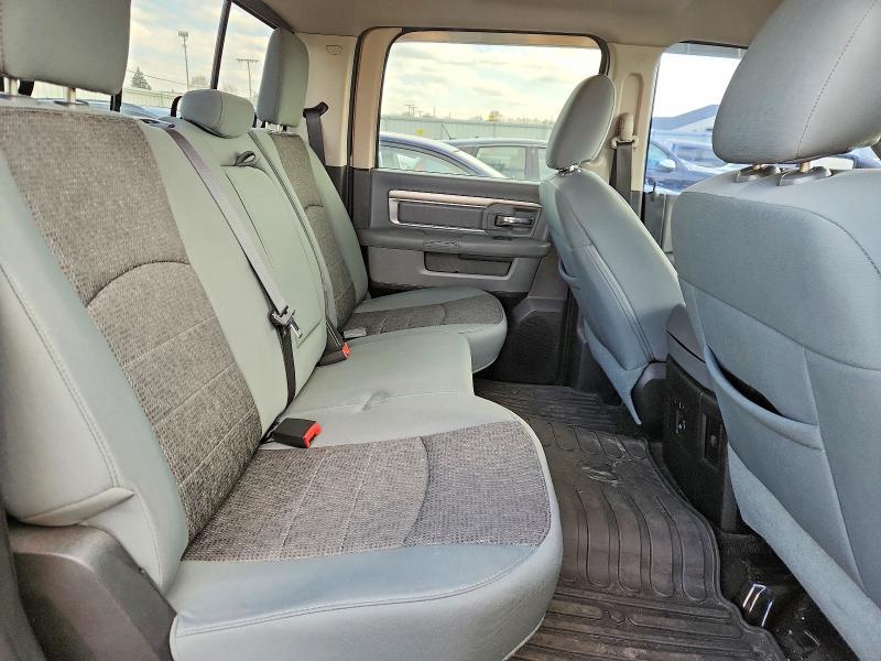 2015 Dodge RAM 1500 SLT