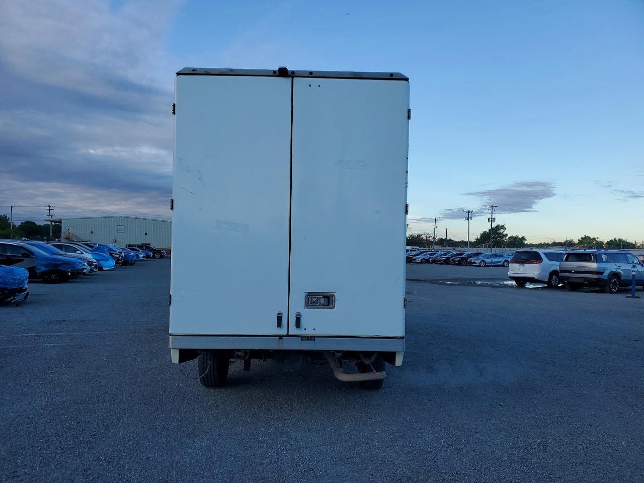 2020 Ford Transit Delivery Truck