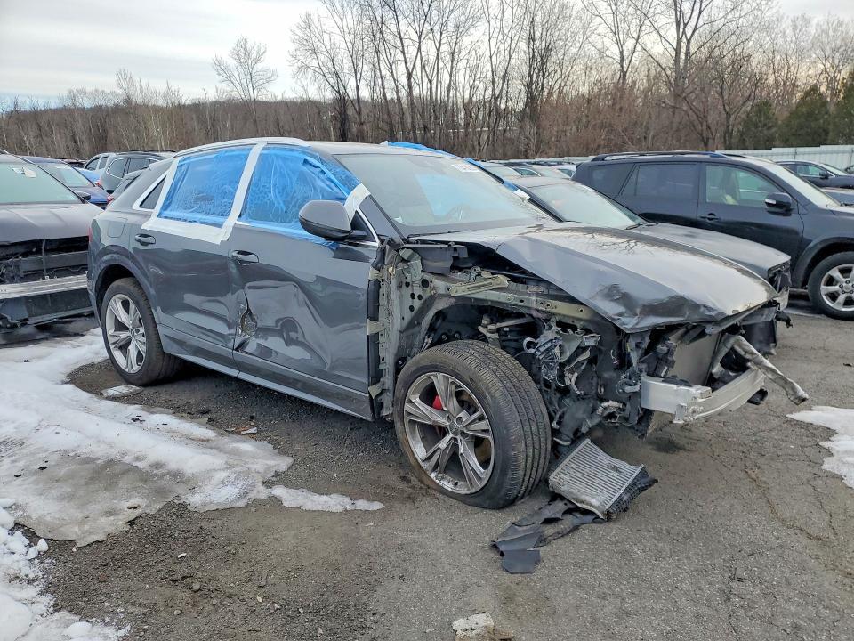 2019 Audi Q8 Premium Plus