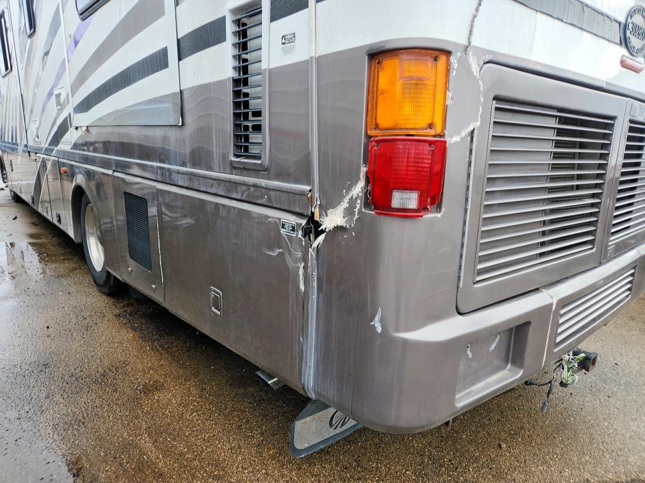 2002 Monaco Diplomat RV