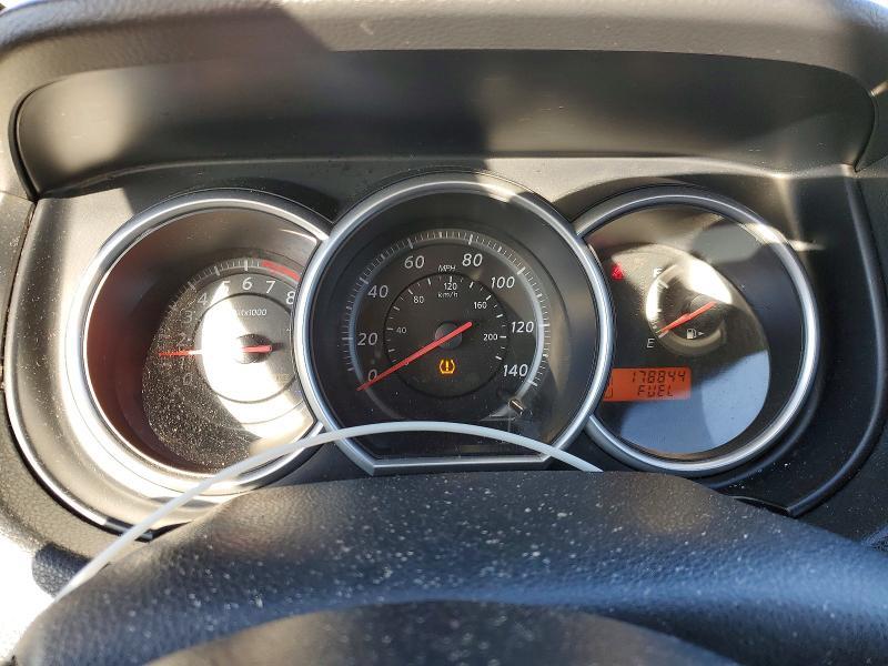 2011 Nissan Versa 1.8 s