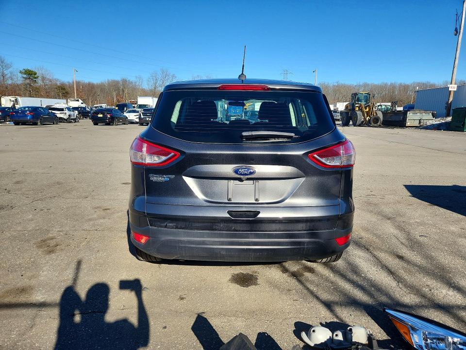 2015 Ford Escape s