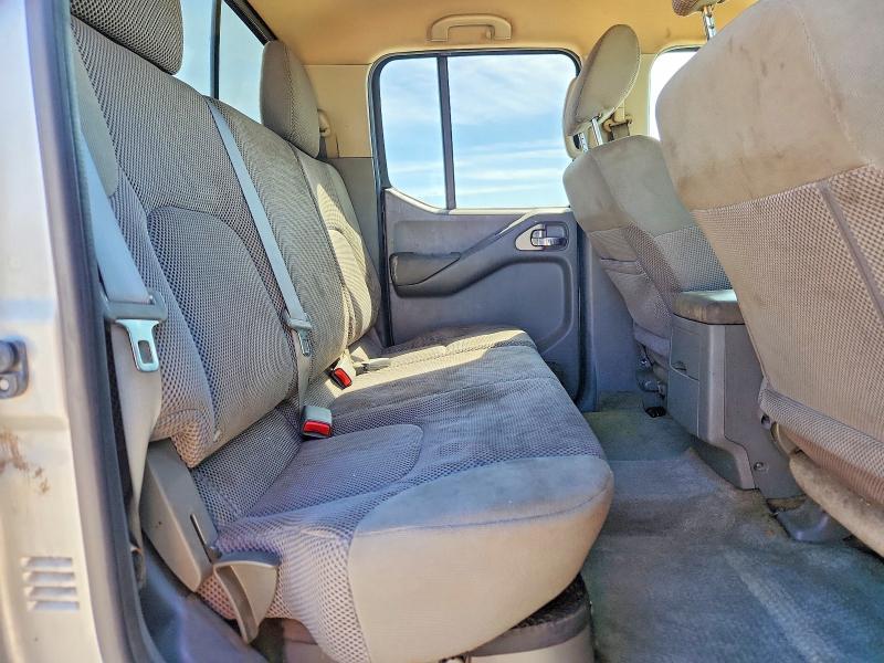 2017 Nissan Frontier SV