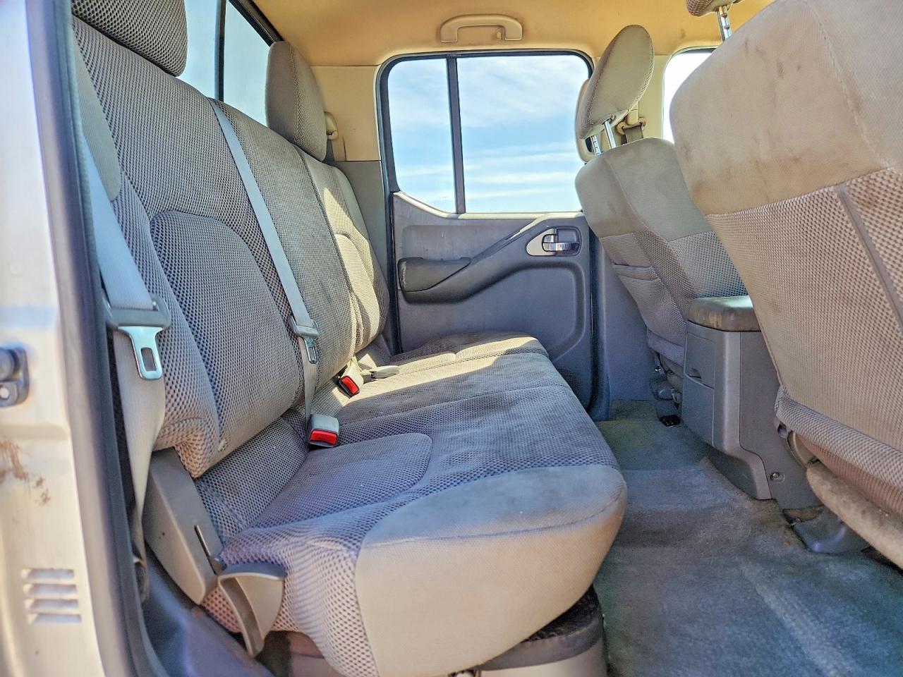 2017 Nissan Frontier SV