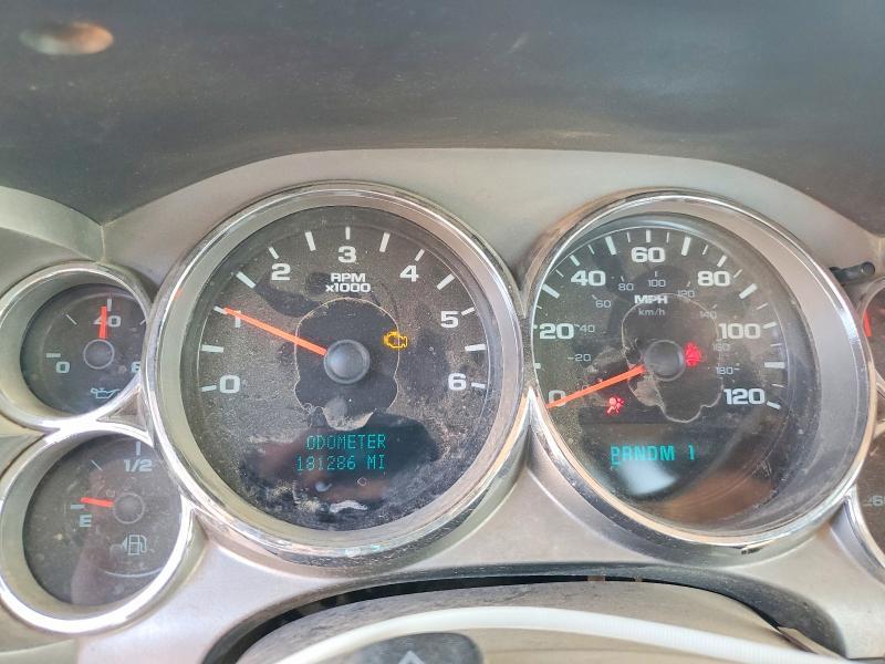 2009 Chevrolet Silverado Flatbed Truck