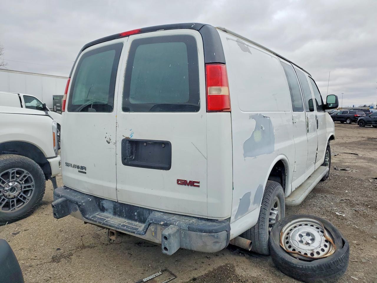 2014 GMC Savana